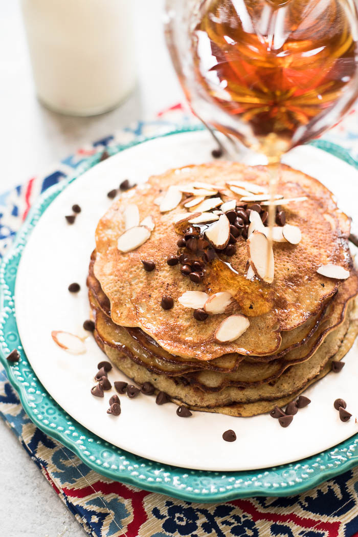 3 Ingredient Grain-Free Pancakes- high protein, dairy free, super simple to make. Top with your choice of toppings for a gluten-free, Paleo friendly breakfast! | 