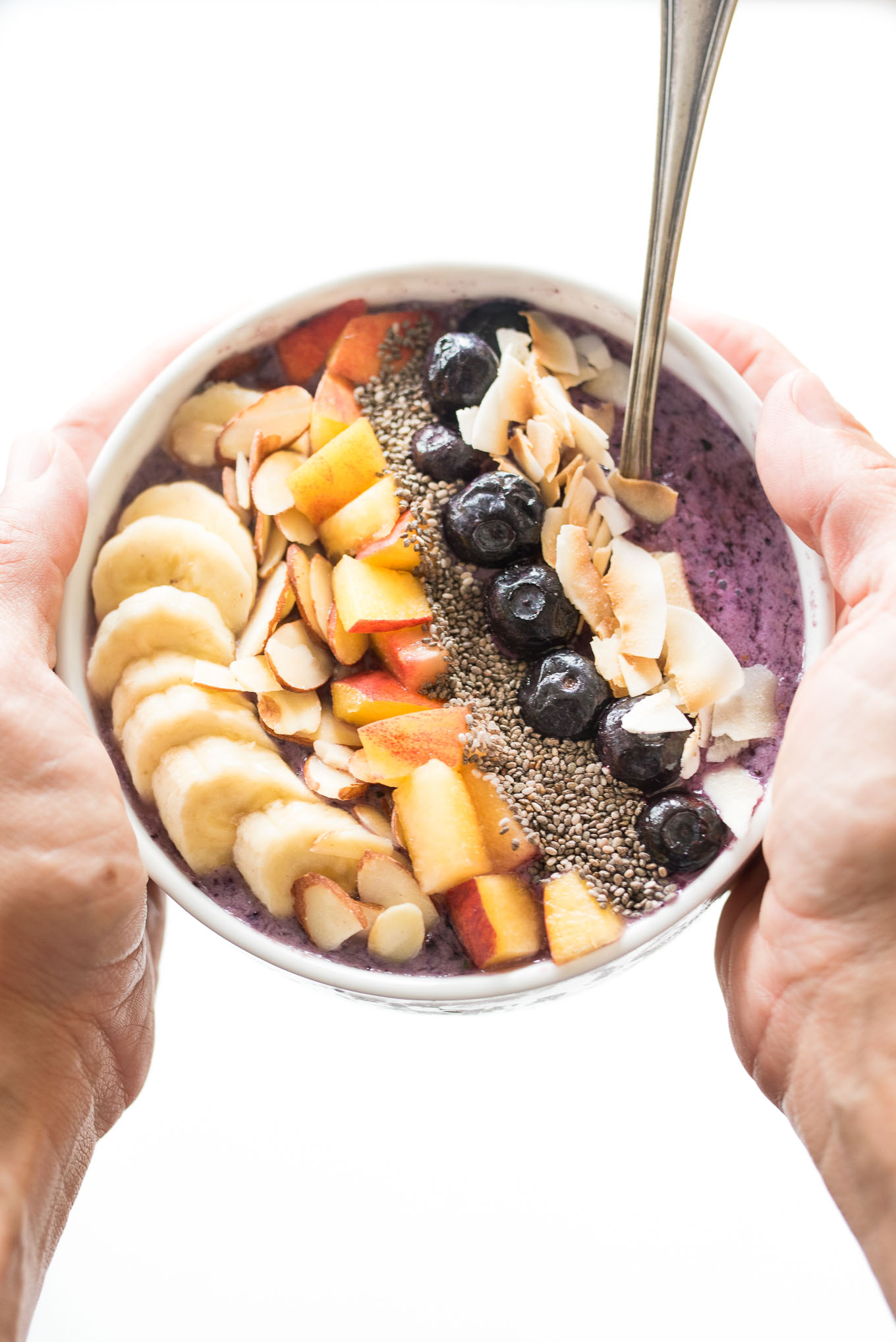 Blueberry Smoothie Breakfast Bowl- a delicious and nourishing bowl that is gluten free, plant based and great for any meal! #ad | 