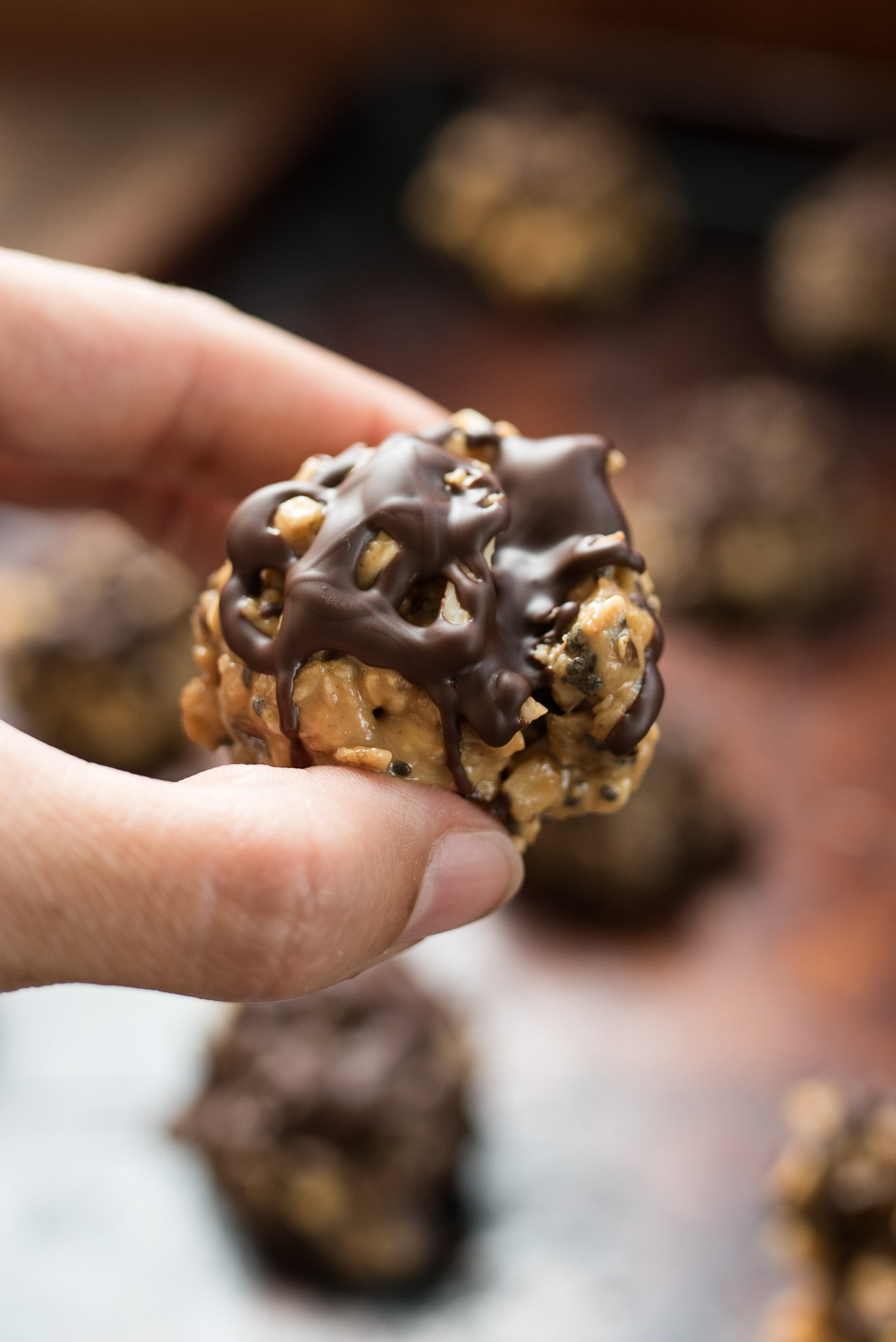 Chocolate Peanut Butter Cereal Bites- simple and nutritious cereal bites great for that sweet tooth or kid-friendly treat! | 