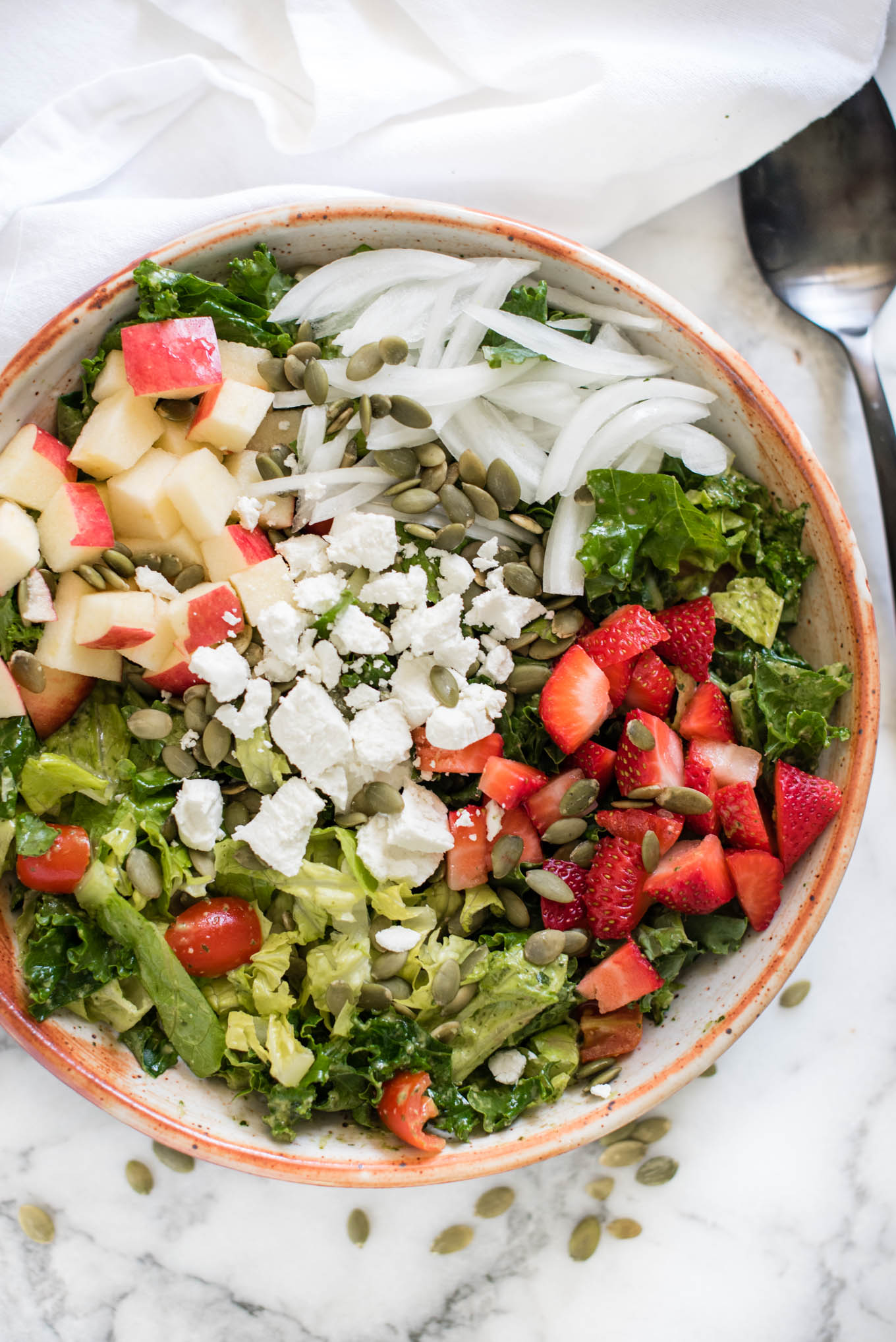 Mixed Green Salad with Strawberry, Apple and Herb Dressing 