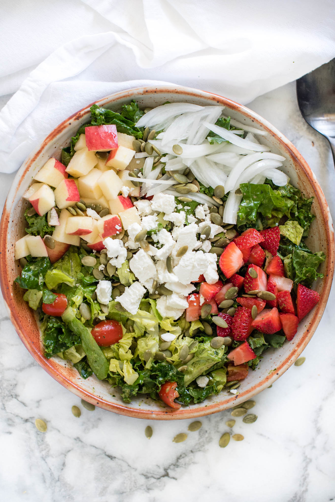 Mixed Green Salad with Strawberry, Apple and Herb Dressing 