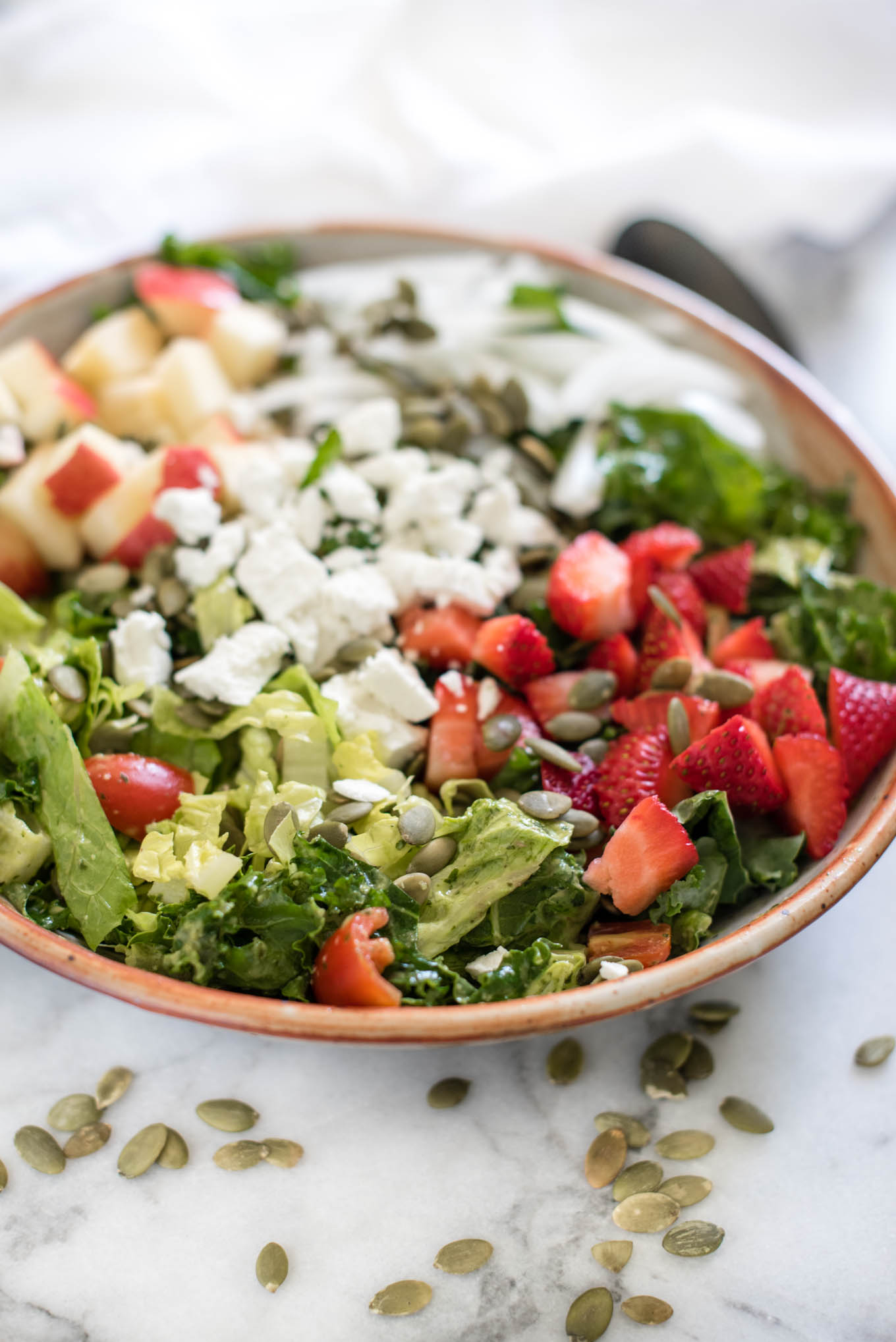 Mixed Green Salad with Strawberry, Apple and Herb Dressing 