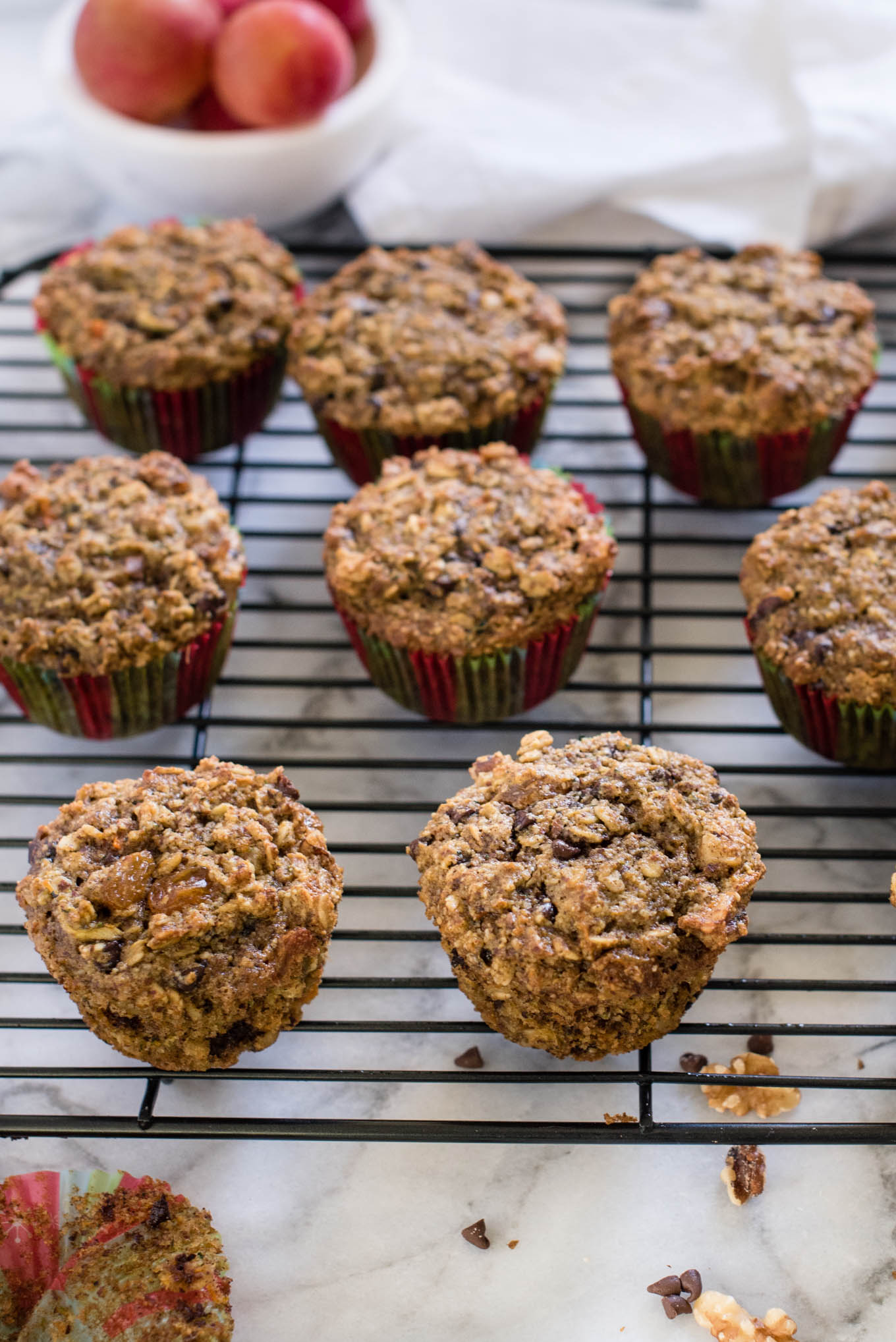 Morning Glory Muffins- packed with oats, almond flour, veggies and more | 